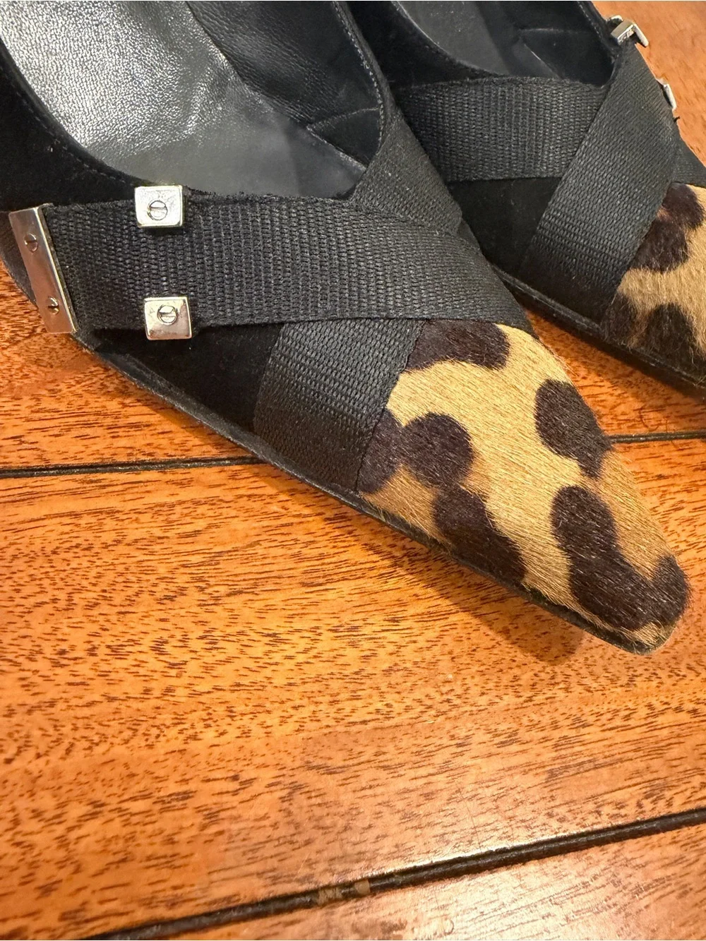 Stuart Weitzman Black suede kitten heel Pumps with Leopard Print Pointed Toe 7.5